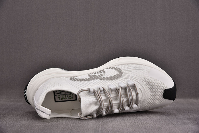 G*u*i* trainer sneaker82