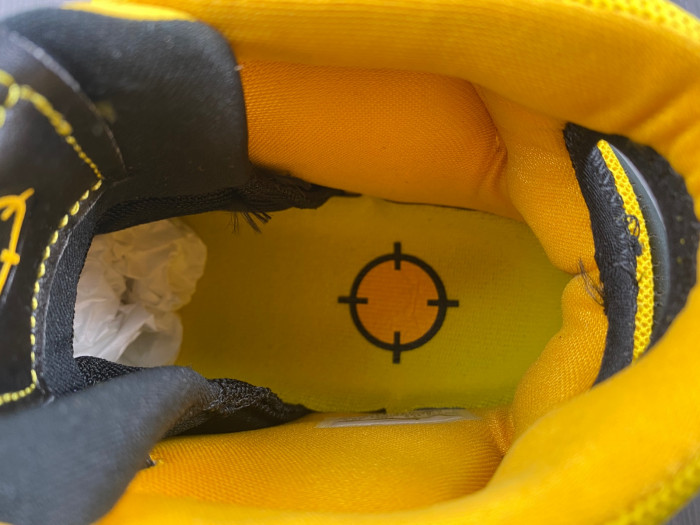 nike kobe 1 protro black maize aq2728-003