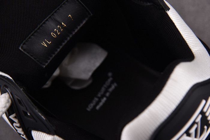 l&v snekaers l0000186