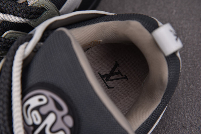 l&v snekaers l0000139