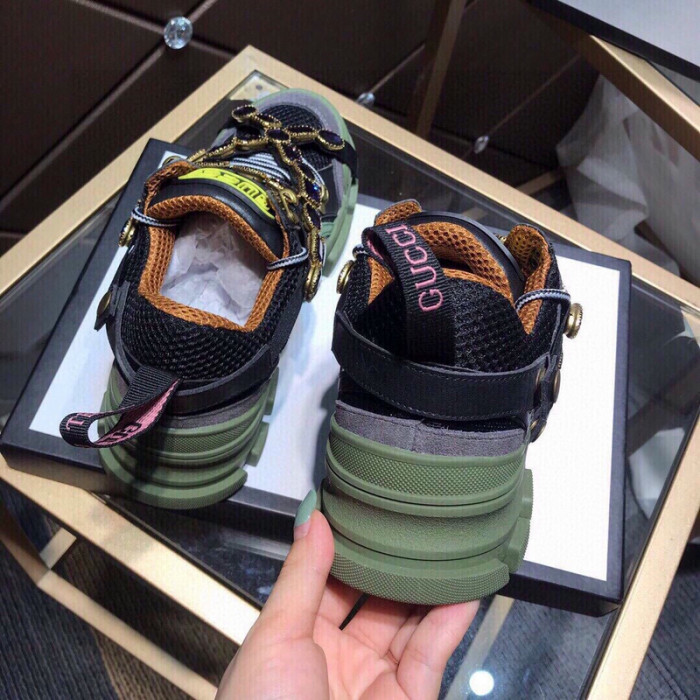 G*u*i* trainer sneaker104