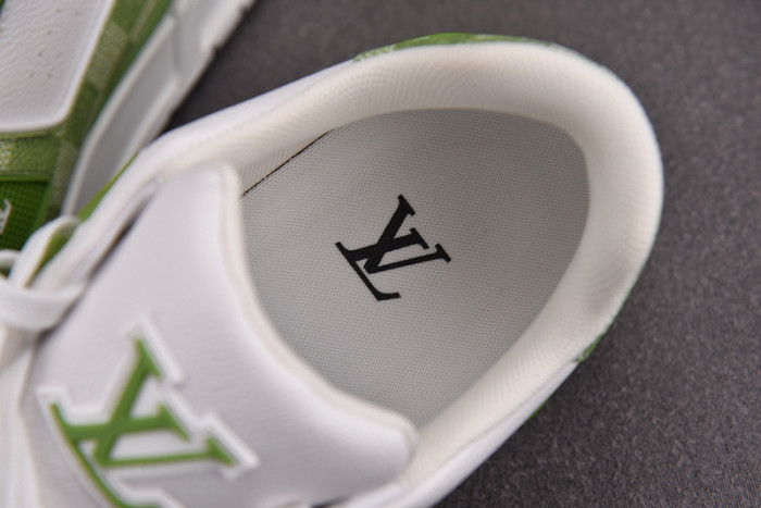 l&v snekaers l0000184