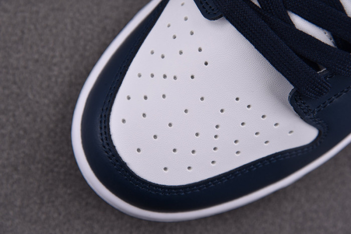 nike dunk low midnight navy university blue fn7800-400