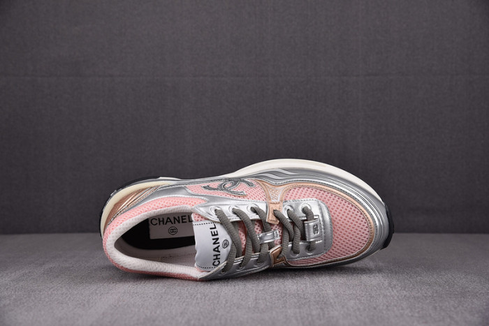 chane* snekaers c000027