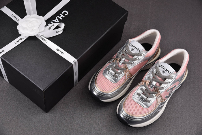 chane* snekaers c000027