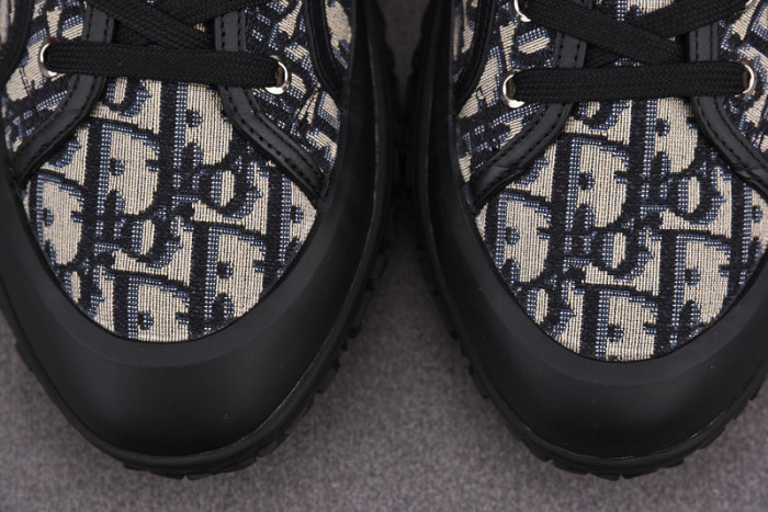 DIO* SNEAKERS B28 T0000-033