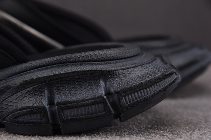 BALENCIAG* SANDAL 69