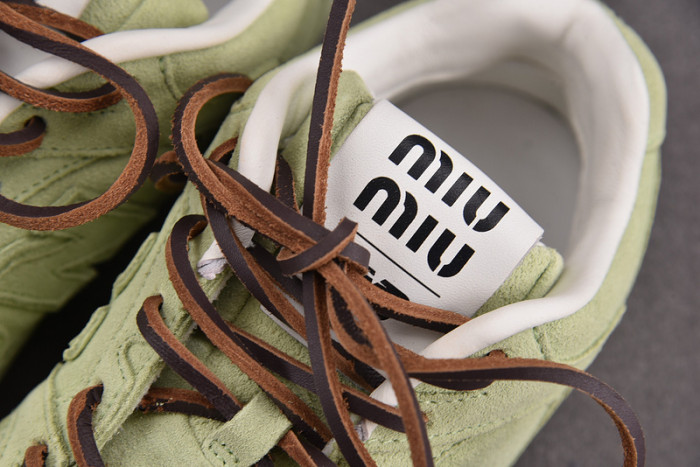 New Balance x MIU MIU NB530 NB000049