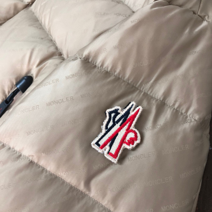 Moncler Down Jacket 64