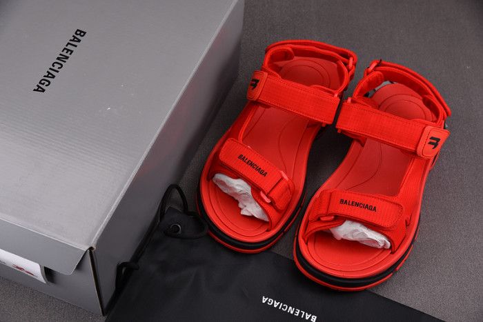 balenciag* sandal 44