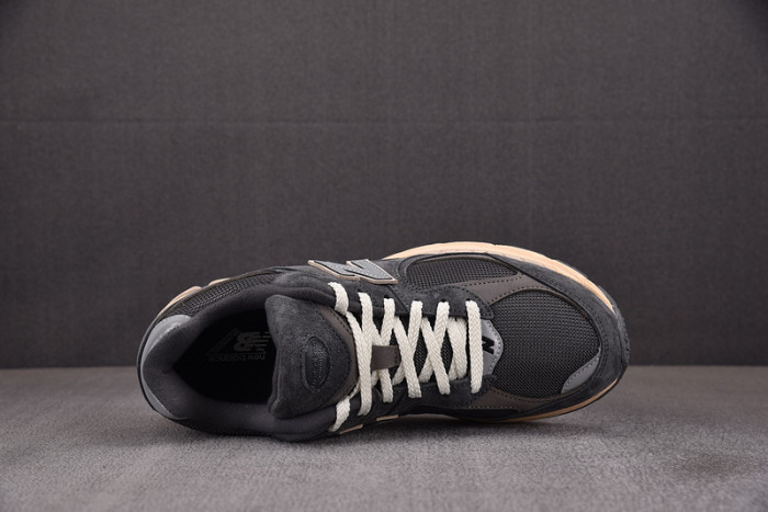 NEW BALANCE 2002R NB000039