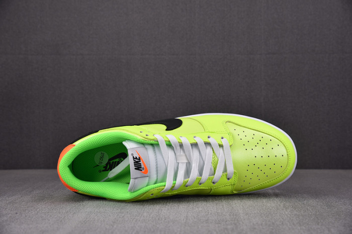 nike dunk low “glow in the dark” fj4610-702