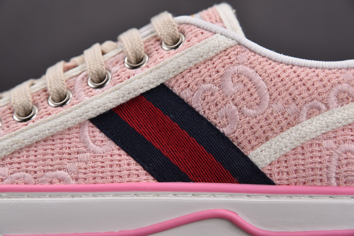 G*u*i* trainer sneaker94
