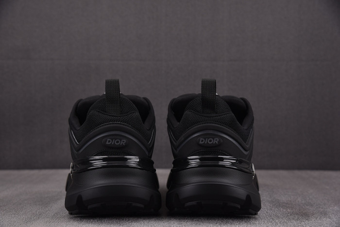 D1OR SNEAKERS B44 T0000-236