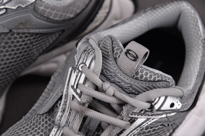 SNEAKER STAPLER 7000011