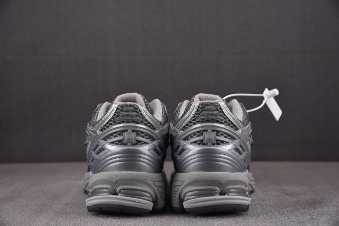 NEW BALANCE 1906R NB000041