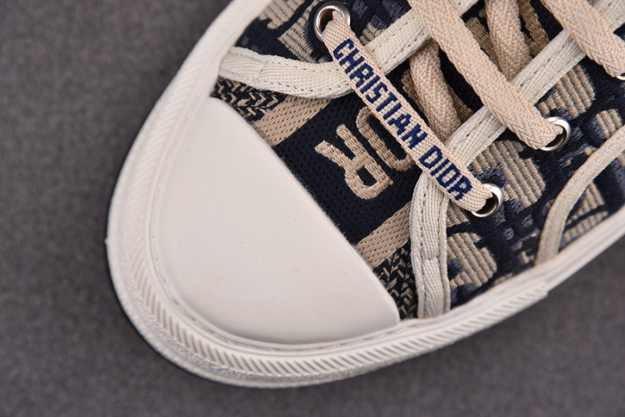 dio* sneakers t0000-058