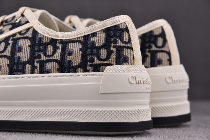 dio* sneakers t0000-058