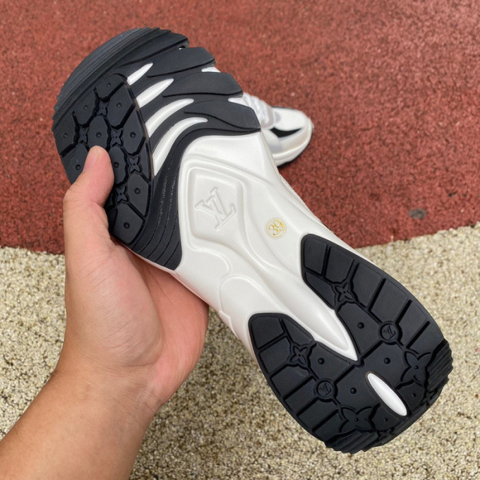 l&v snekaers l0000152