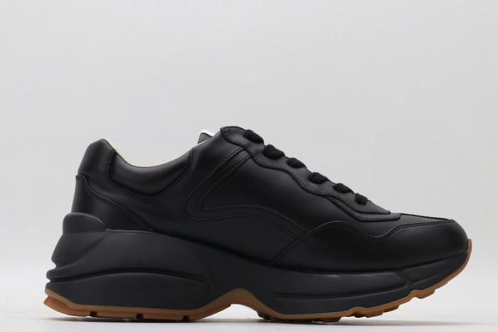 G*u*i* trainer sneaker39