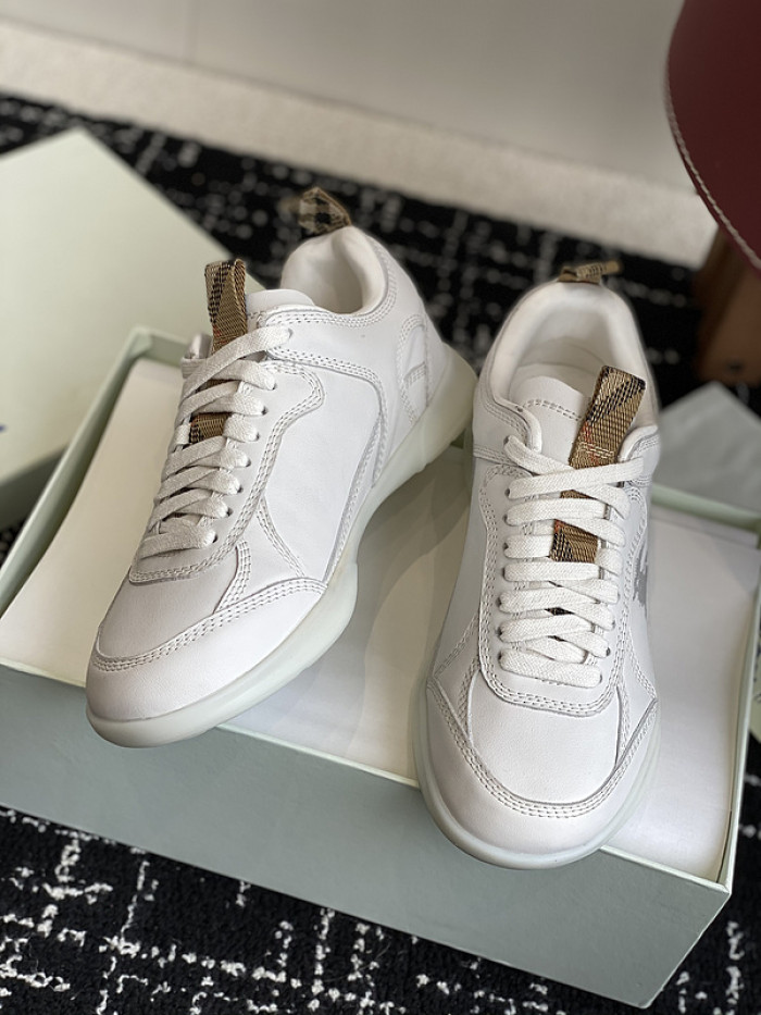 Burber*y sneakers B000019