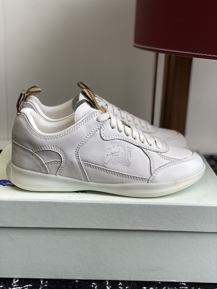 Burber*y sneakers B000019