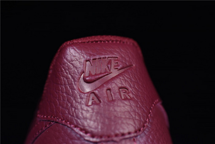 nike air force 1 low 07 lthr sail team red aj7280-600