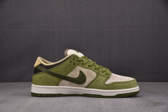 Yuto Horigome x Nike SB Dunk Low Asparagus HF8022-300