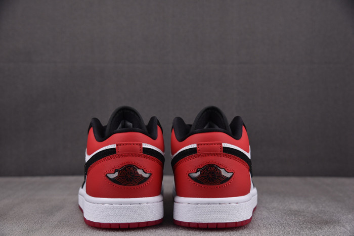Jordan 1 Low SE Black Toe (2025) IB8971-106