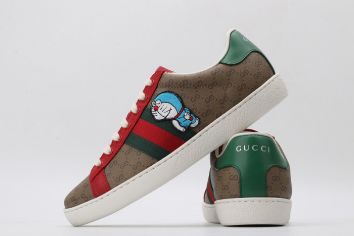 G*u*i* trainer sneaker64