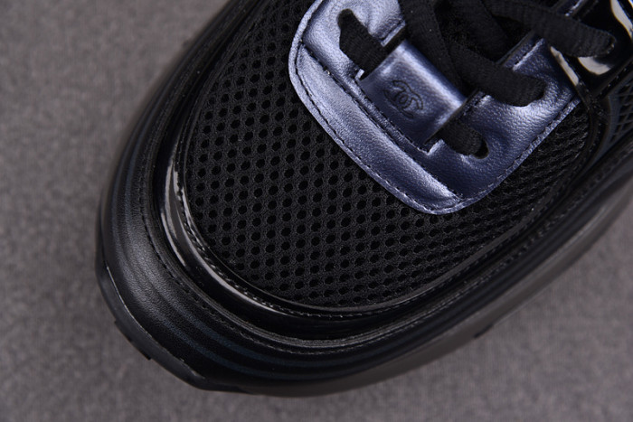 chane* snekaers c000032