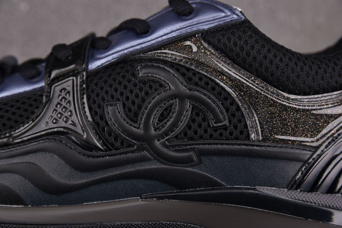 chane* snekaers c000032