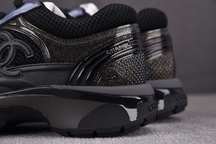 chane* snekaers c000032