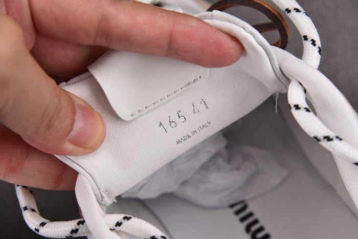 New Balance x MIU MIU NB530 NB000050