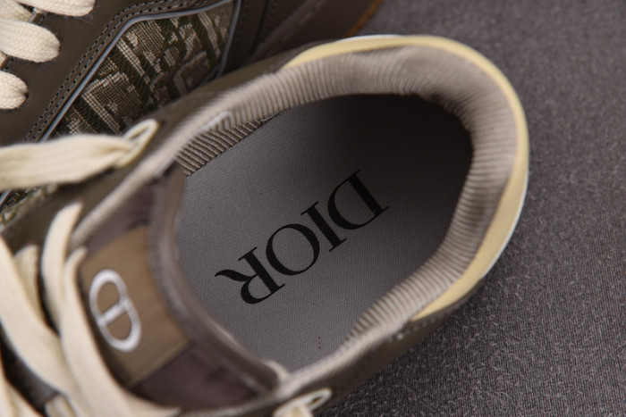 DIO* SNEAKERS B27 T0000-021