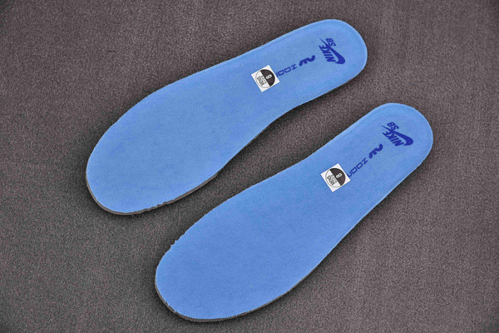 nike sb dunk low blue raspberry dm0807-400