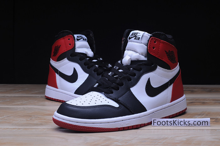 air jordan 1 high og “black toe” white/ black-varsity red 555088-125