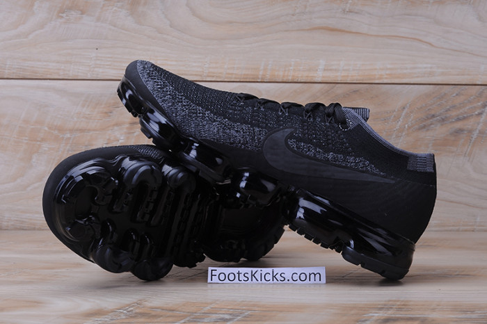 nikelab air vapormax flyknit "triple black" - 899473 003