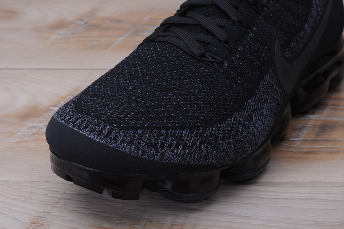 nikelab air vapormax flyknit "triple black" - 899473 003