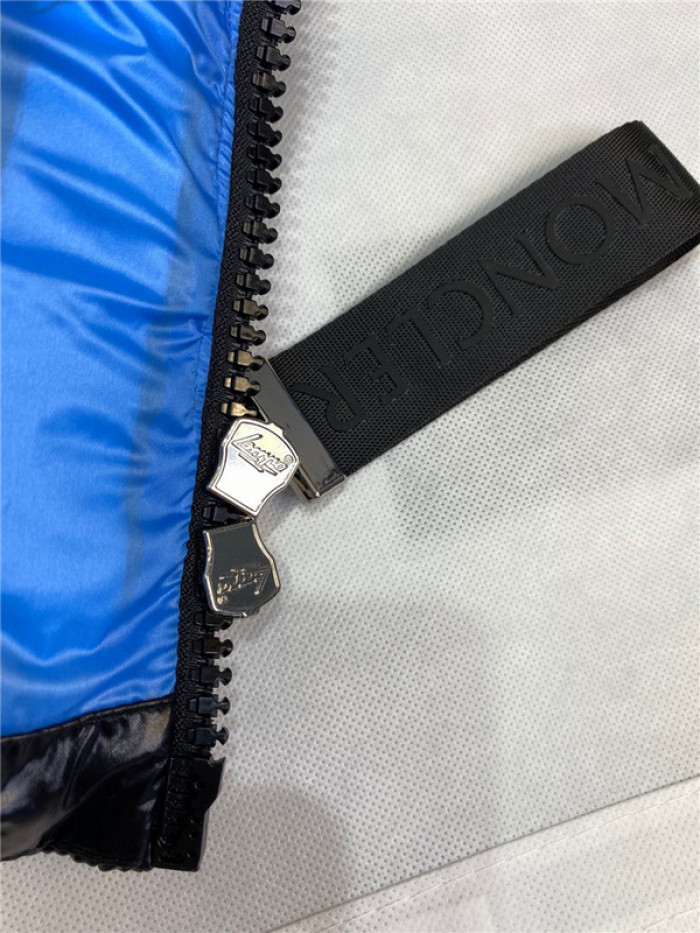 Moncler Down Jacket 74