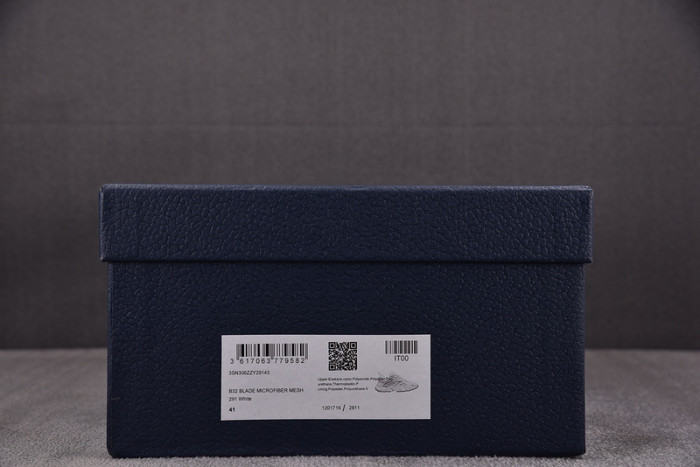 D1OR SNEAKERS B44 T0000-245