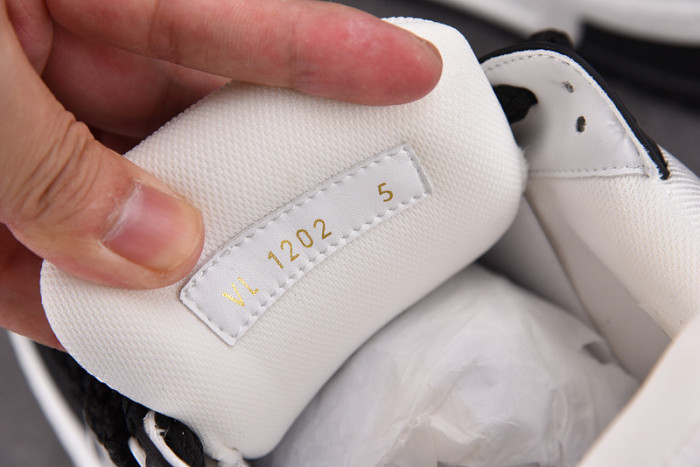 l&v snekaers l0000104